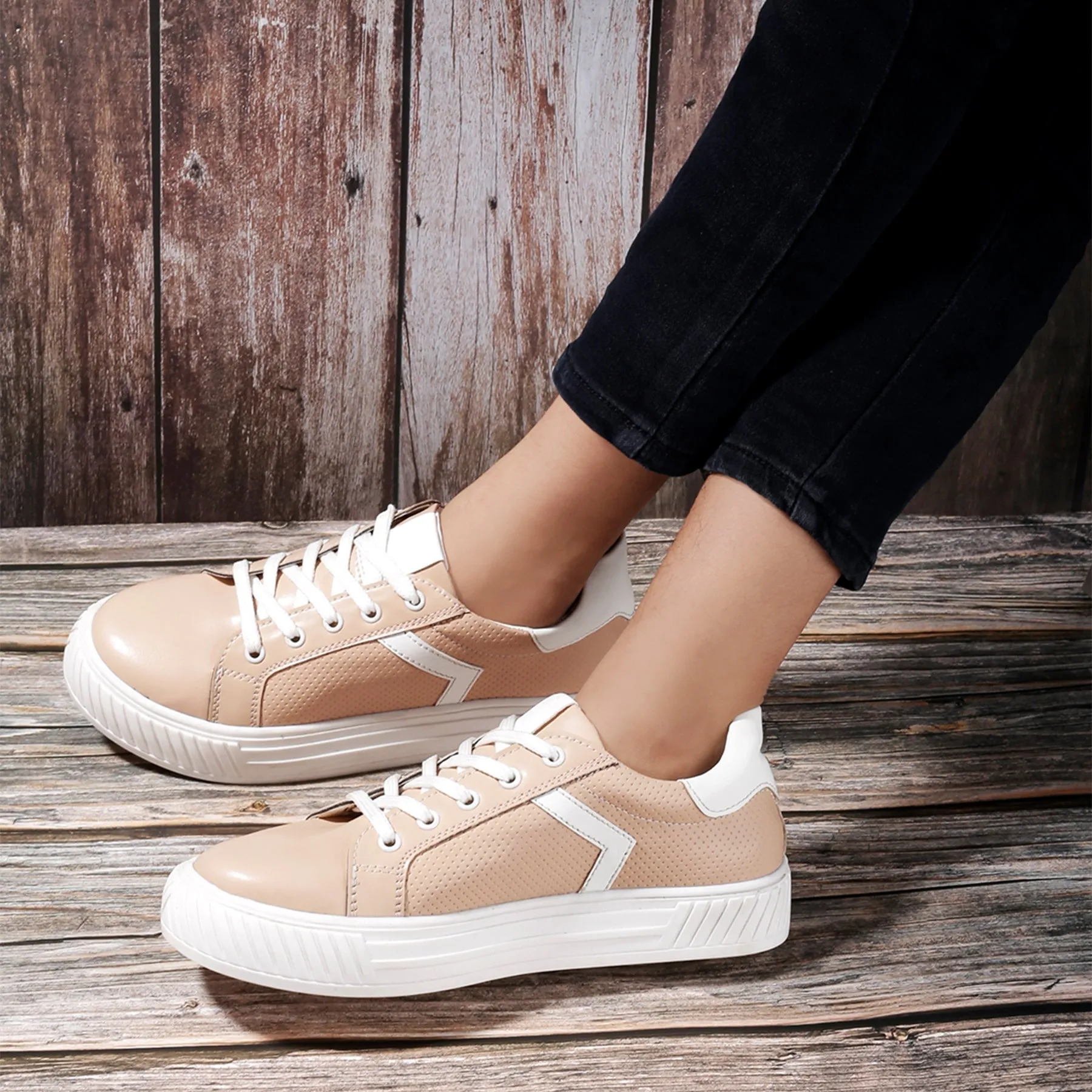 Bxxy Women's Casual Sneaker Lace up Shoes