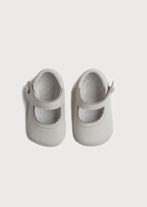 Leather Mary Jane Pram Shoes in Ivory (17-20EU)