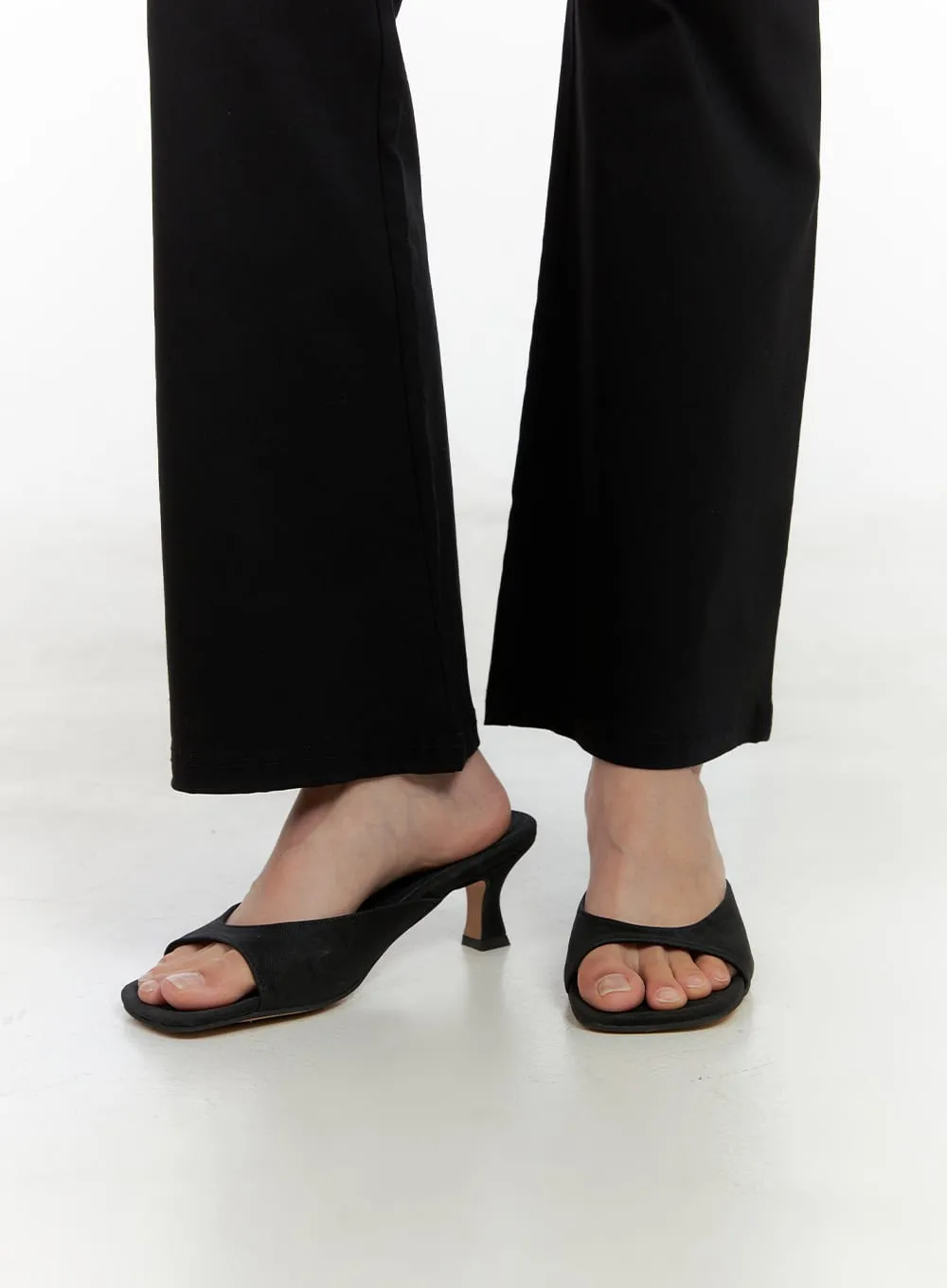 Minimal Heel Sandals OL411