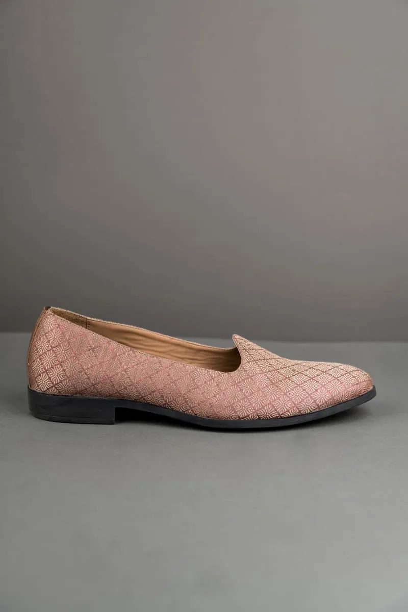 Pink Brocade Mojari