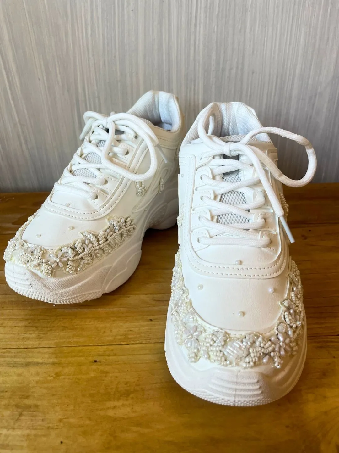 Teardrop Pearl Work Sneakers