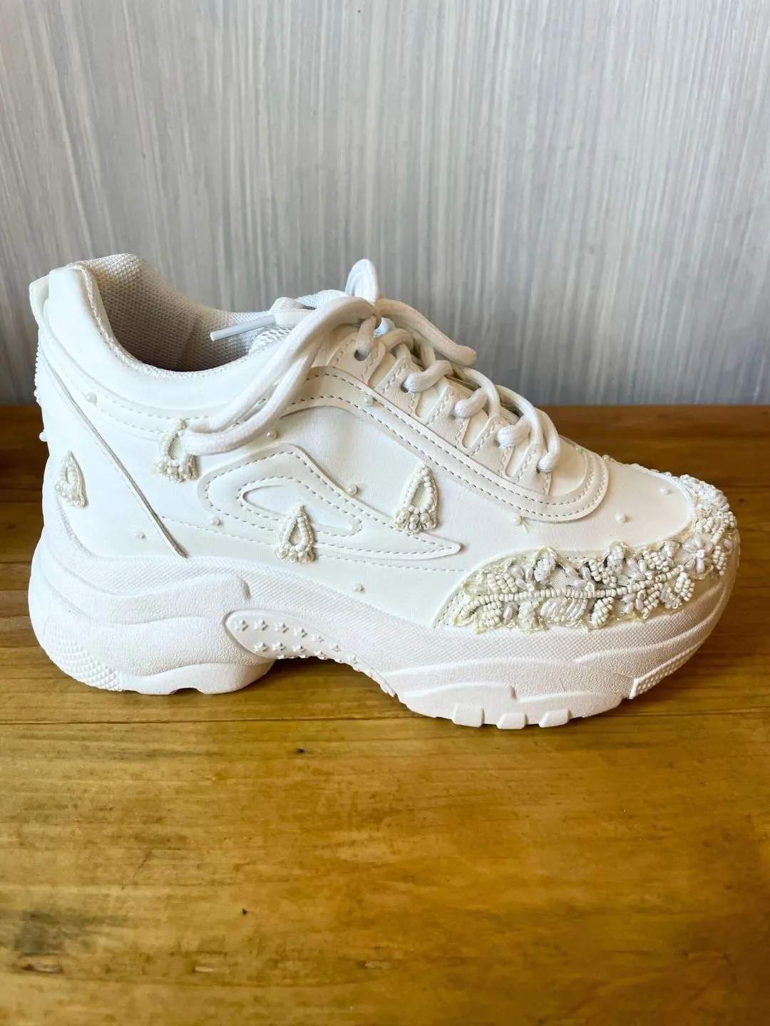 Teardrop Pearl Work Sneakers